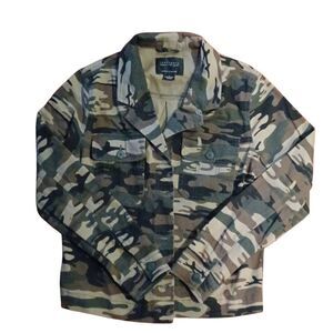 Sanctuary size S large military camo print shacket, jacket.